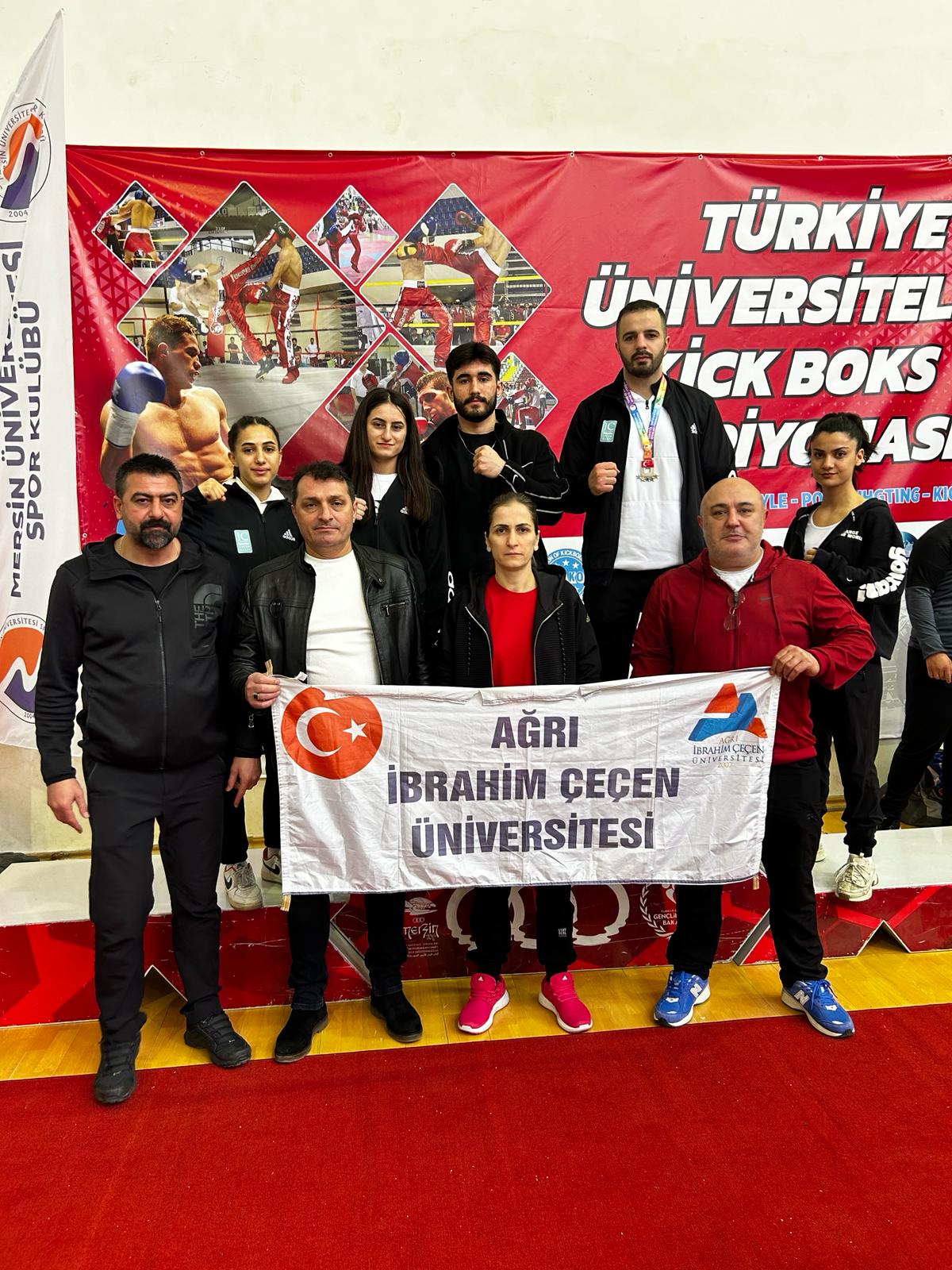 Kick Boks’ta Öğrencilerimizden Büyük Başarı